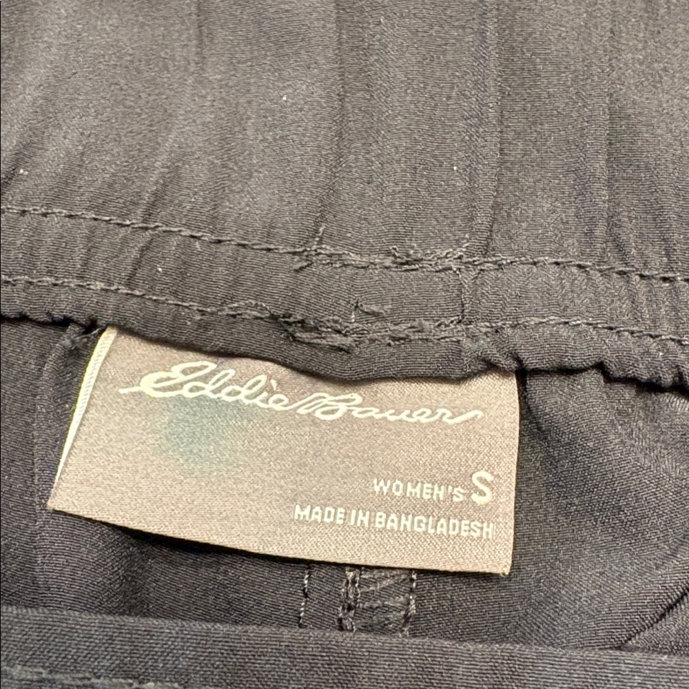 Eddie Bauer Women's Traveler Ankle Pants - Picture 2 of 4